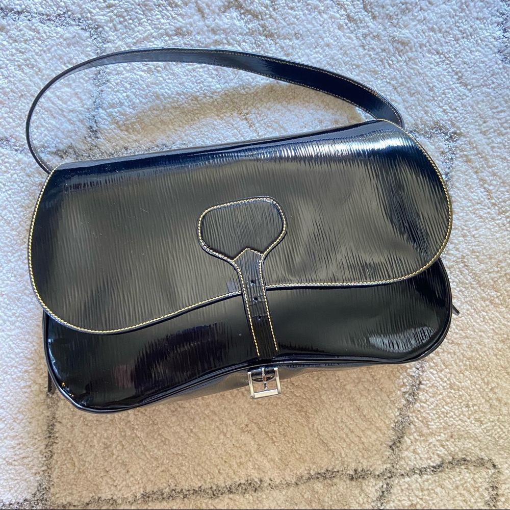 Sold!!🕴PRADA Glossy leather sachet bag 💯 Unisex - Picture 10 of 17